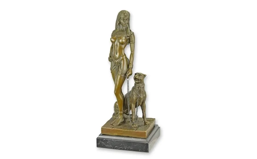 obrazek 1 Niepowtarzalna rzeźba Kleopatry z panterą wykonana z brązu