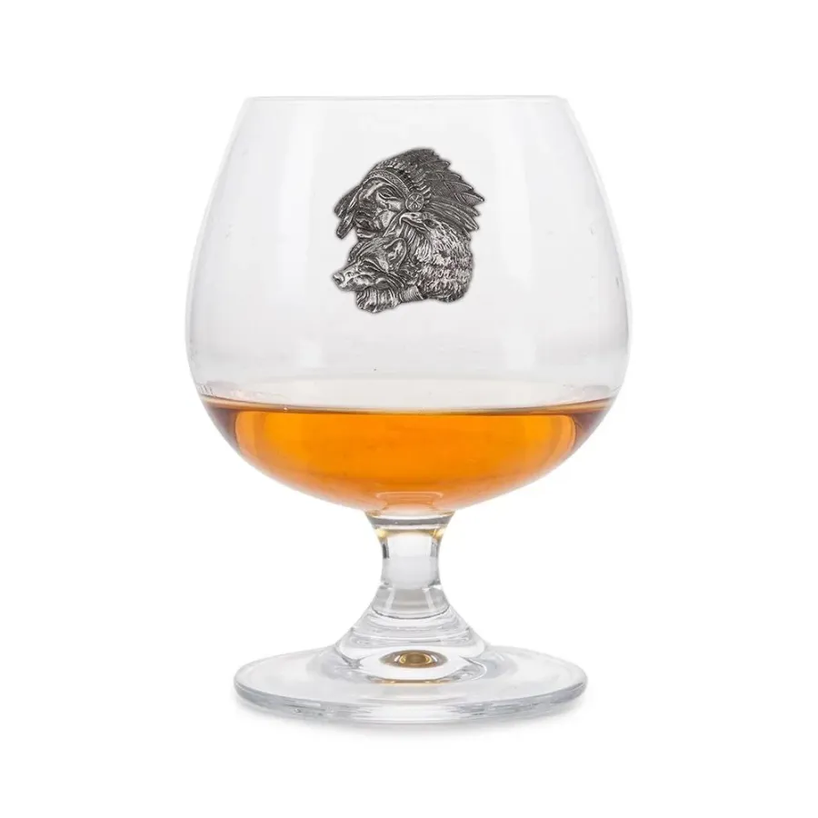 obrazek 1 Oryginalny prezent - kieliszek do brandy z cynowym emblematem przedstawiającym Indianina i wilka