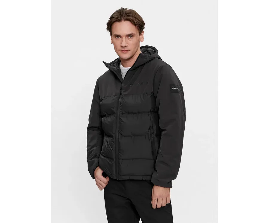 obrazek 1 Calvin Klein Kurtka zimowa Mix Media K10K111889 Czarny Regular Fit