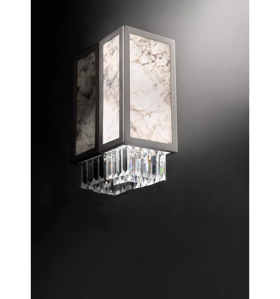 obrazek 1 Lampa ścienna z dodatkami marmurowymi
