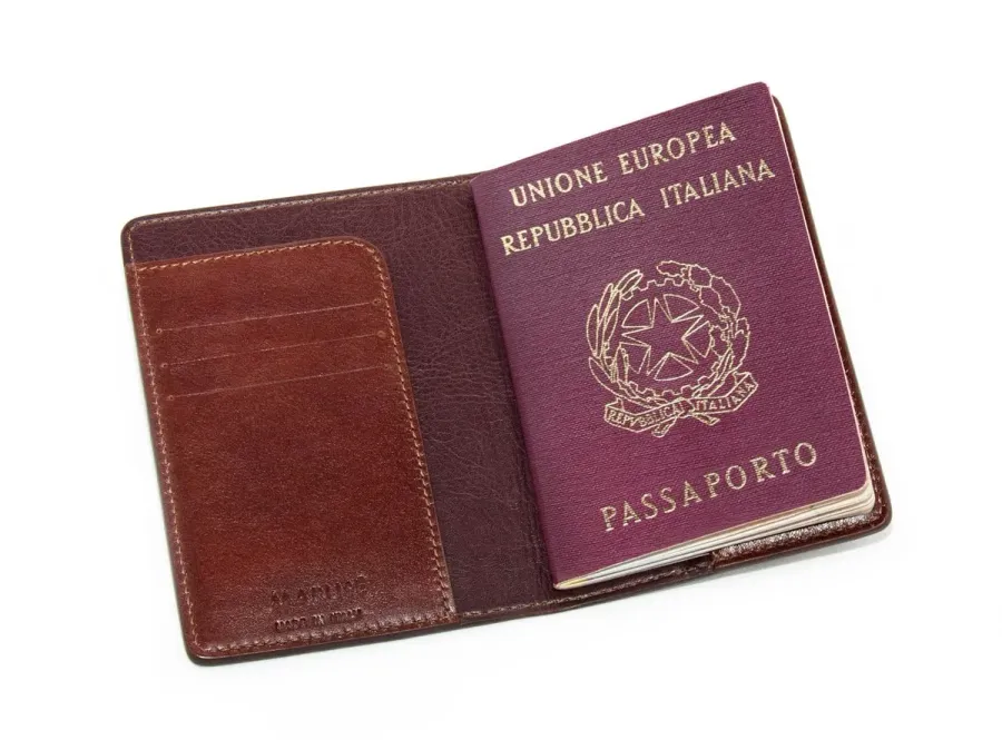 obrazek 2 Skórzane etui na paszport