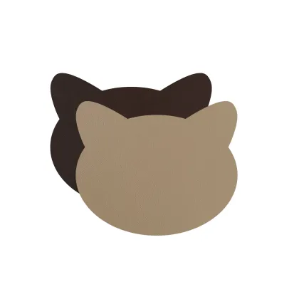 Zdjęcie Skórzana podkładka na stół z wzorem głowy kota w kolorze cappuccino i czekoladowym