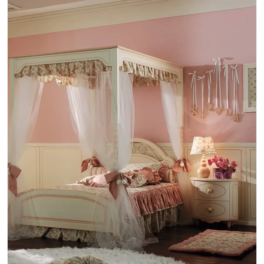 picture 1 Elegant and classic kid room for a girl - Ebanisteria Bacci