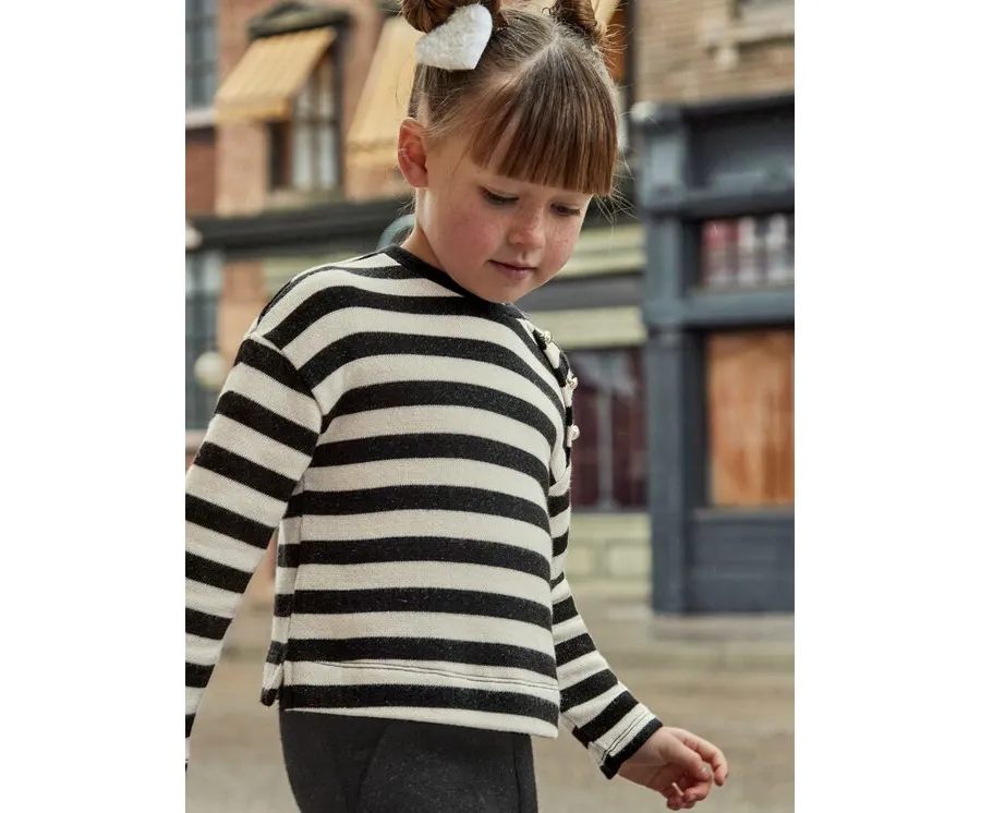 obrazek 1 Mayoral Komplet sweter i spodnie materiałowe 4554 Czarny Regular Fit