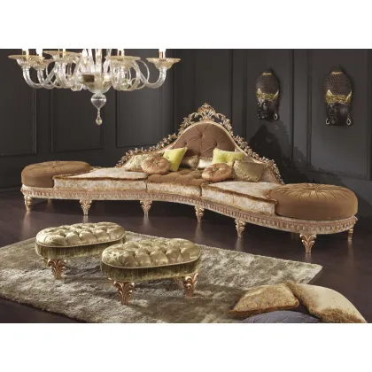 Zdjęcie Antyczna bogato zdobiona sofa do salonu - Morello Gianpaolo