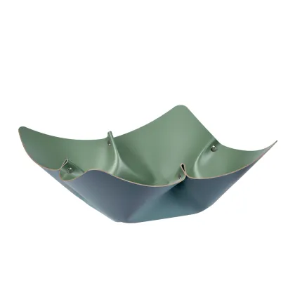 Zdjęcie Niepowtarzalna misa na owoce Ø45 cm w kształcie kwiatu w kolorze jasnego błękitu