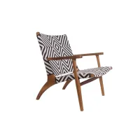 Zdjęcie Piękne stylowe krzesło do ogrodu