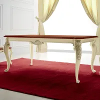 Zdjęcie Elegancki rozkładany stół w stylu prowansalskim