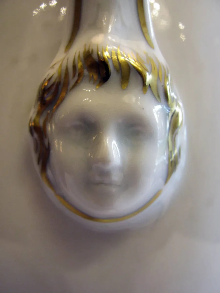 obrazek 5 Porcelanowa lampa stołowa z pierwszej połowy XX wieku