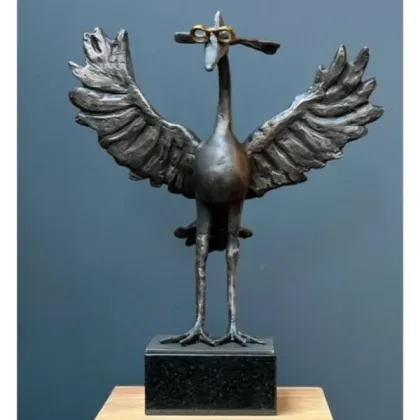 Zdjęcie Elegancka statuetka z brązu