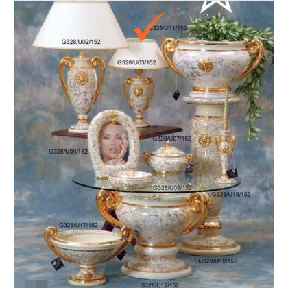 Zdjęcie Szykowna elegancka lampka na biurko