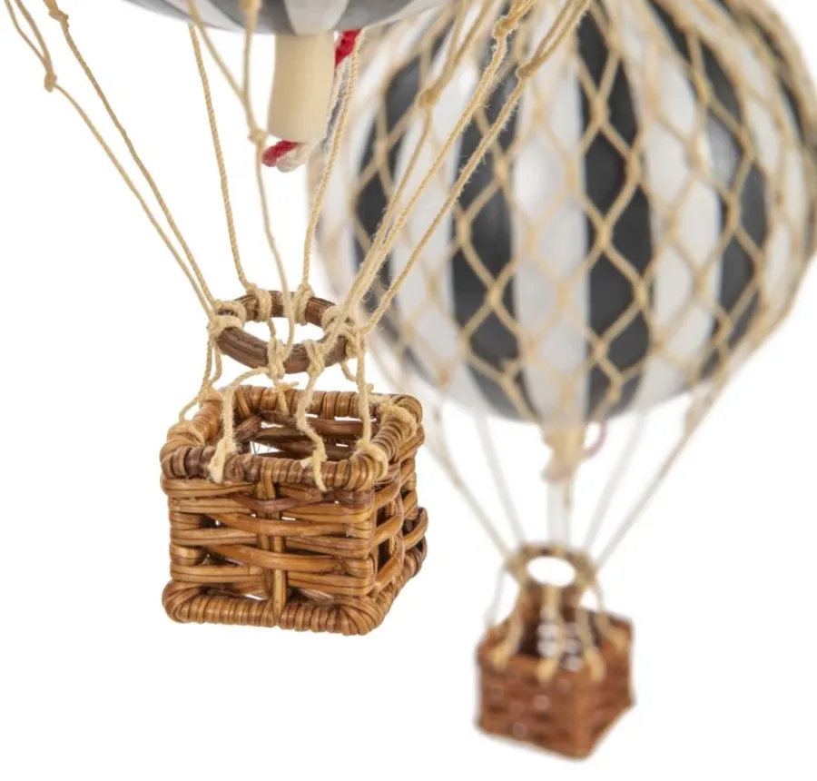 obrazek 3 Pięć czarno-białych balonów wiszących od Authentic Models
