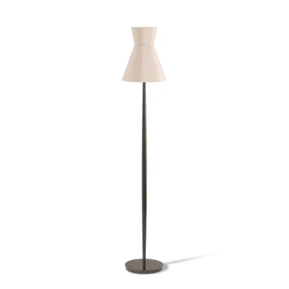 Zdjęcie Designerska lampa z drewna w trzech pięknych wykończeniach