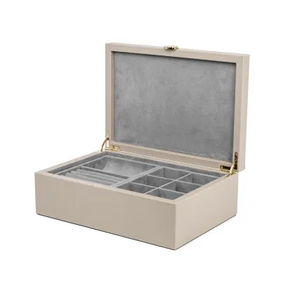 Zdjęcie Wyjątkowe skórzane pudełko na biżuterię