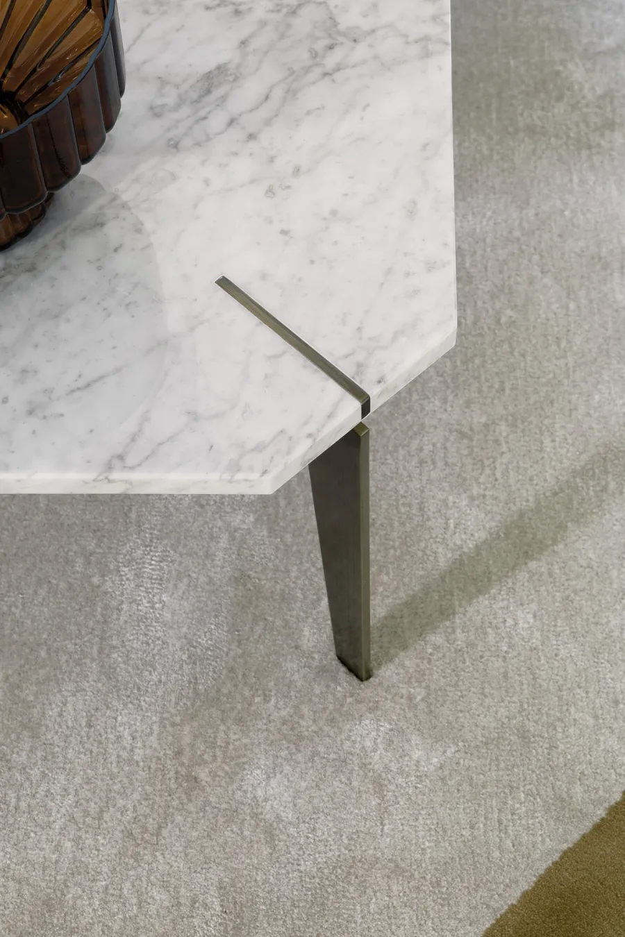 obrazek 6 Prestiżowy stolik kawowy z Włoch - styl modernistyczny