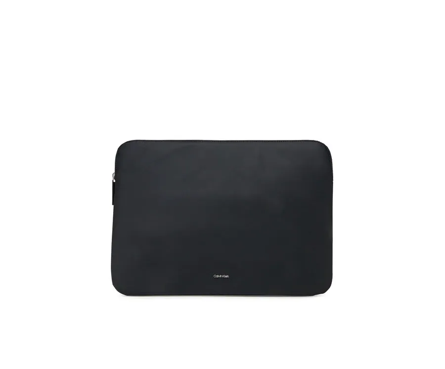 obrazek 1 Calvin Klein Etui na laptopa Business Tech Laptop Sleeve K50K512937 Czarny