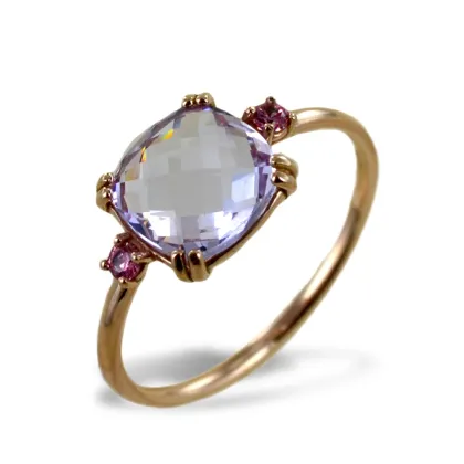 Zdjęcie Zjawiskowy złoty pierścionek z fasetowanym liliowym kwarcem i cyrkoniami
