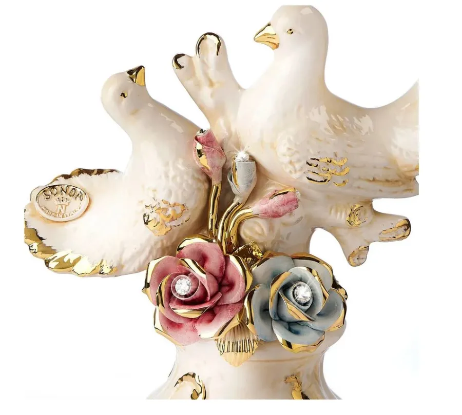 obrazek 4 Unikatowa ozdoba ceramiczna z parą gołębi i różami