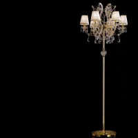Zdjęcie Klasyczna lampa stojąca wykonana z kryształu
