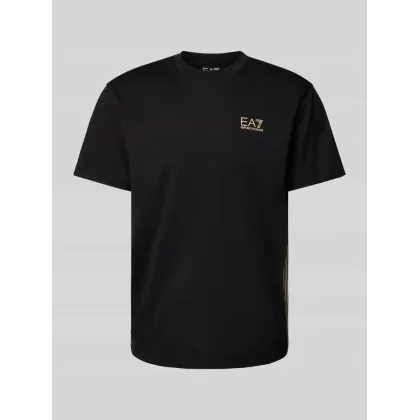 Zdjęcie T-shirt z nadrukiem z logo
