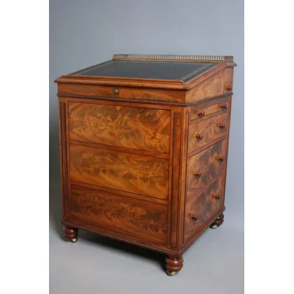 Zdjęcie Znakomita jakość Regencyjny, podpalany mahoniowy sekretarzyk w stylu Gillowsa - antyk