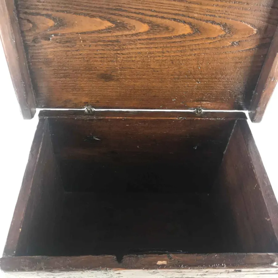 obrazek 6 Pudełko jodłowe z wieczkiem bez ramek z zabytkowym zamkiem