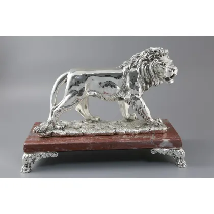 Zdjęcie Luksusowa figura lwa na marmurowej podstawie idealna do ozdoby biurowej - ArtBe