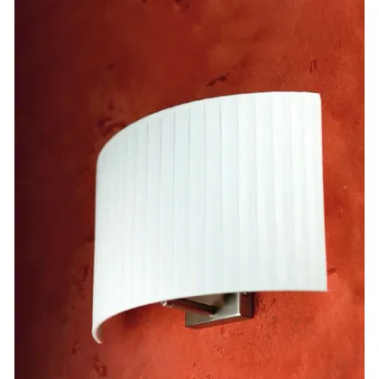 Zdjęcie Wyjątkowa metalowa lampa ścienna wykonana w Hiszpanii