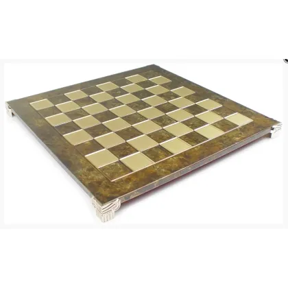 Zdjęcie Mała, drewniana plansza do gry w szachy