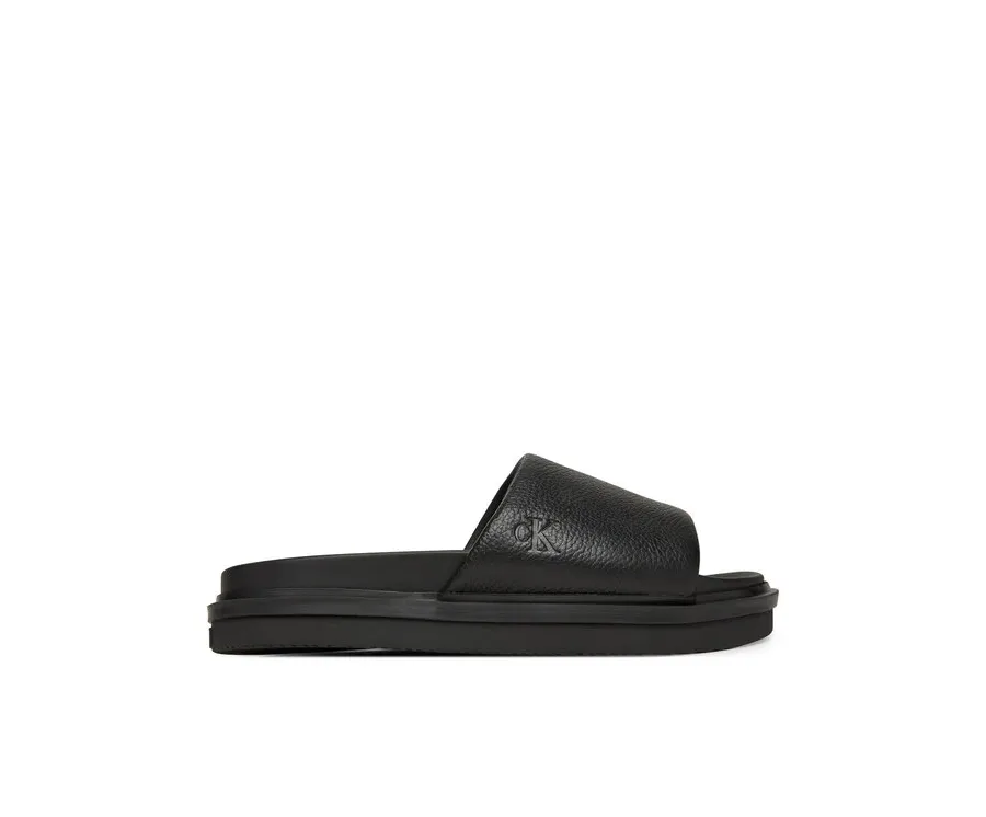 obrazek 1 Calvin Klein Jeans Klapki Flat Molded Slide Sandal Lth YM0YM01225 Czarny