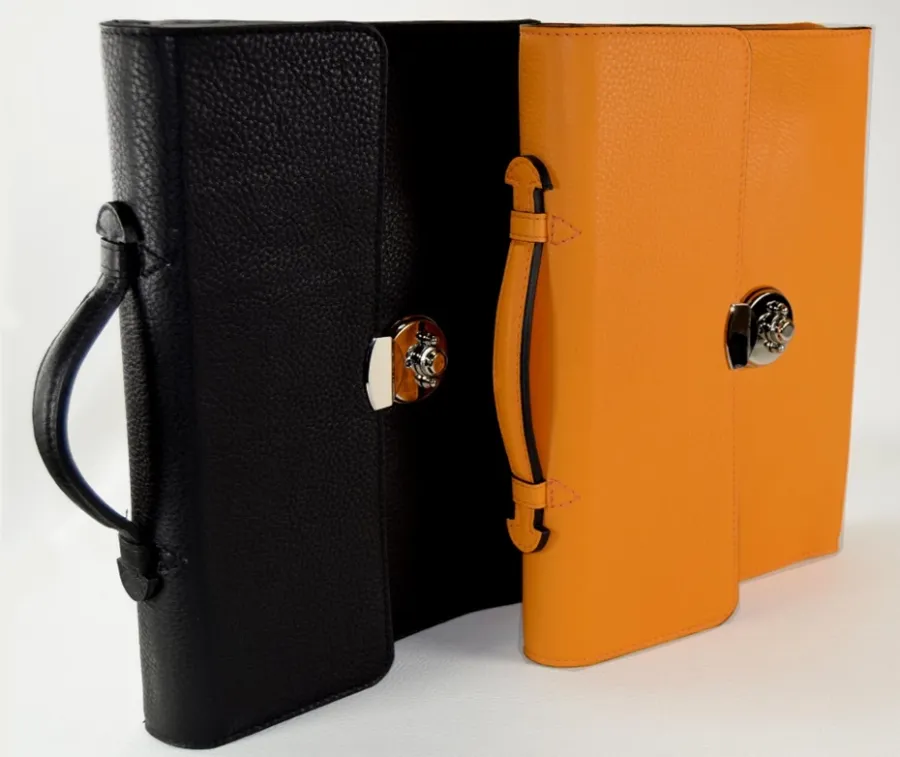 picture 5 Italian handbag made of leather