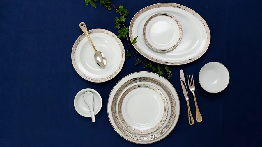 obrazek 16 Portugalska porcelana dla 12 osób - Porcel