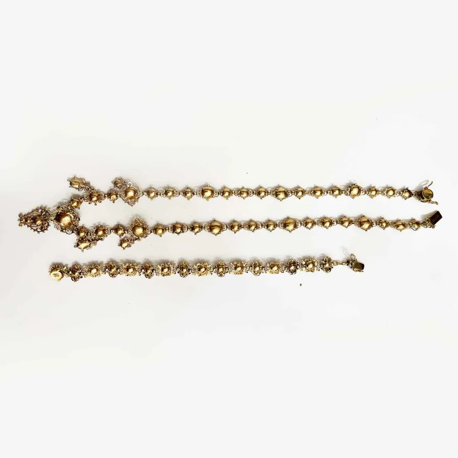 obrazek 4 Naszyjnik i bransoletka ze złota oraz onyksu z początku XX wieku