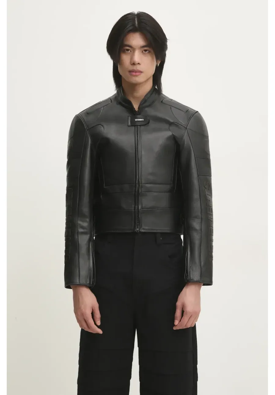obrazek 1 VETEMENTS kurtka skórzana Racing Logo męska kolor czarny przejściowa UA66JA210B