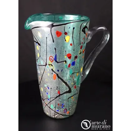 Zdjęcie Stylowy wielokolorowy dzbanek ze szkła Murano