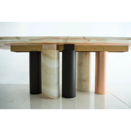 Zdjęcie Nowoczesny marmurowy stół do wyjątkowego salonu – Kreoo