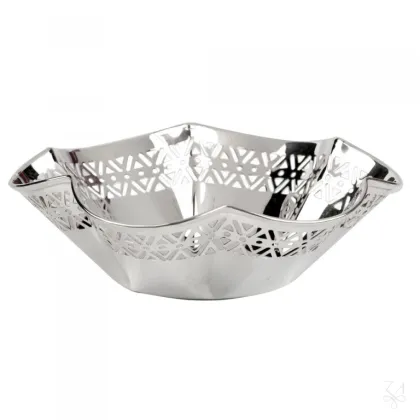 Picture Beautiful silver bowl with openwork decoration - Zaramella Argenti