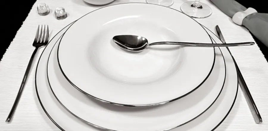 obrazek 2 Piękna sosjerka z portugalskiej porcelany - Porcel