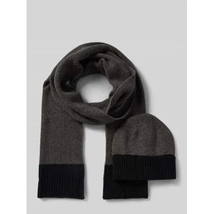 Zdjęcie Czapka i szal w zestawie