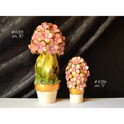 Picture Captivating ceramic plants as a unique home decoration