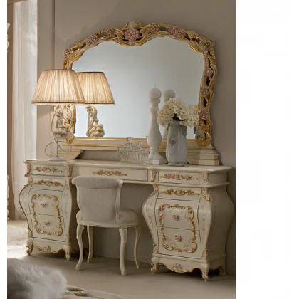 Zdjęcie Stylowe klasyczne lustro na toaletkę