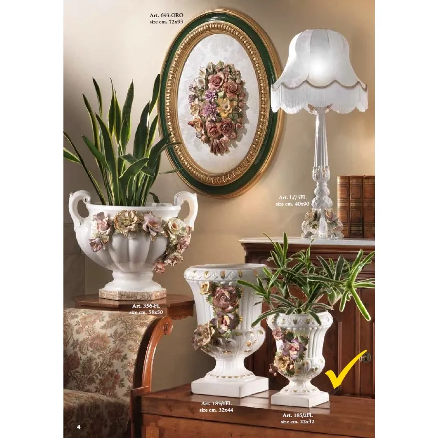 obrazek 3 Artystyczna donica ceramiczna z motywem kwiatowym