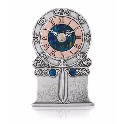 Zdjęcie Zegar Archibalda Knoxa model 44 z pięknym cyferblatem – wyjątkowy prezent