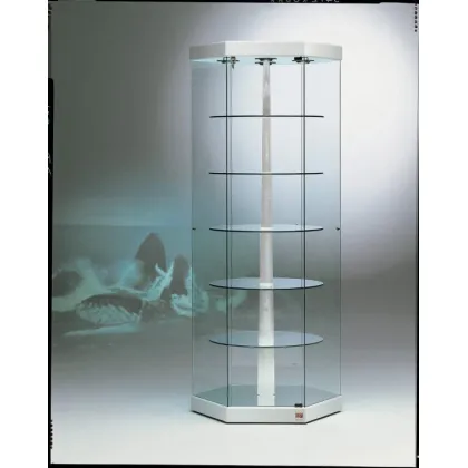 Picture Shop window with a cubic base and rotating shelves