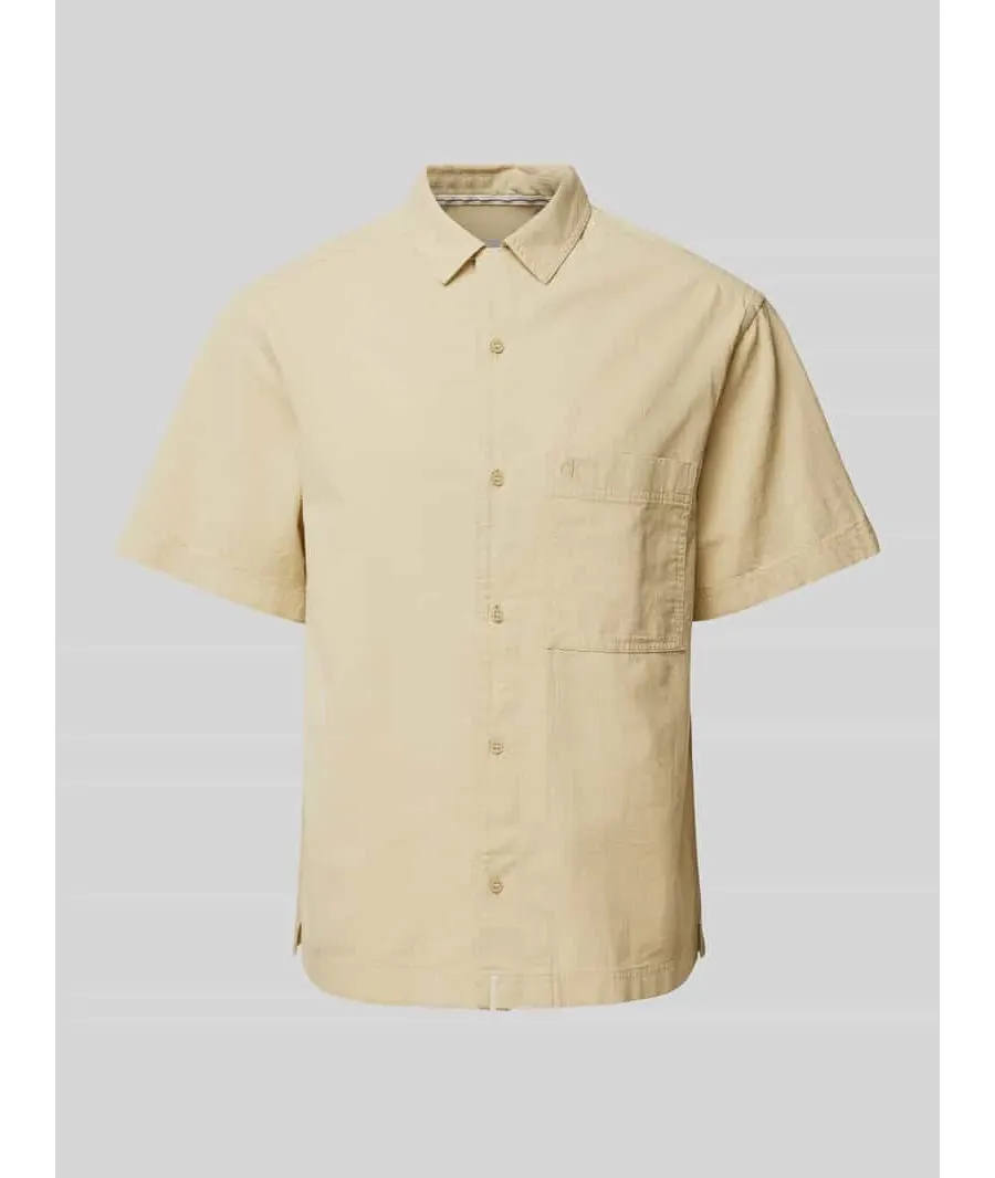 obrazek 1 Koszula casualowa o kroju regular fit z kieszenią na piersi