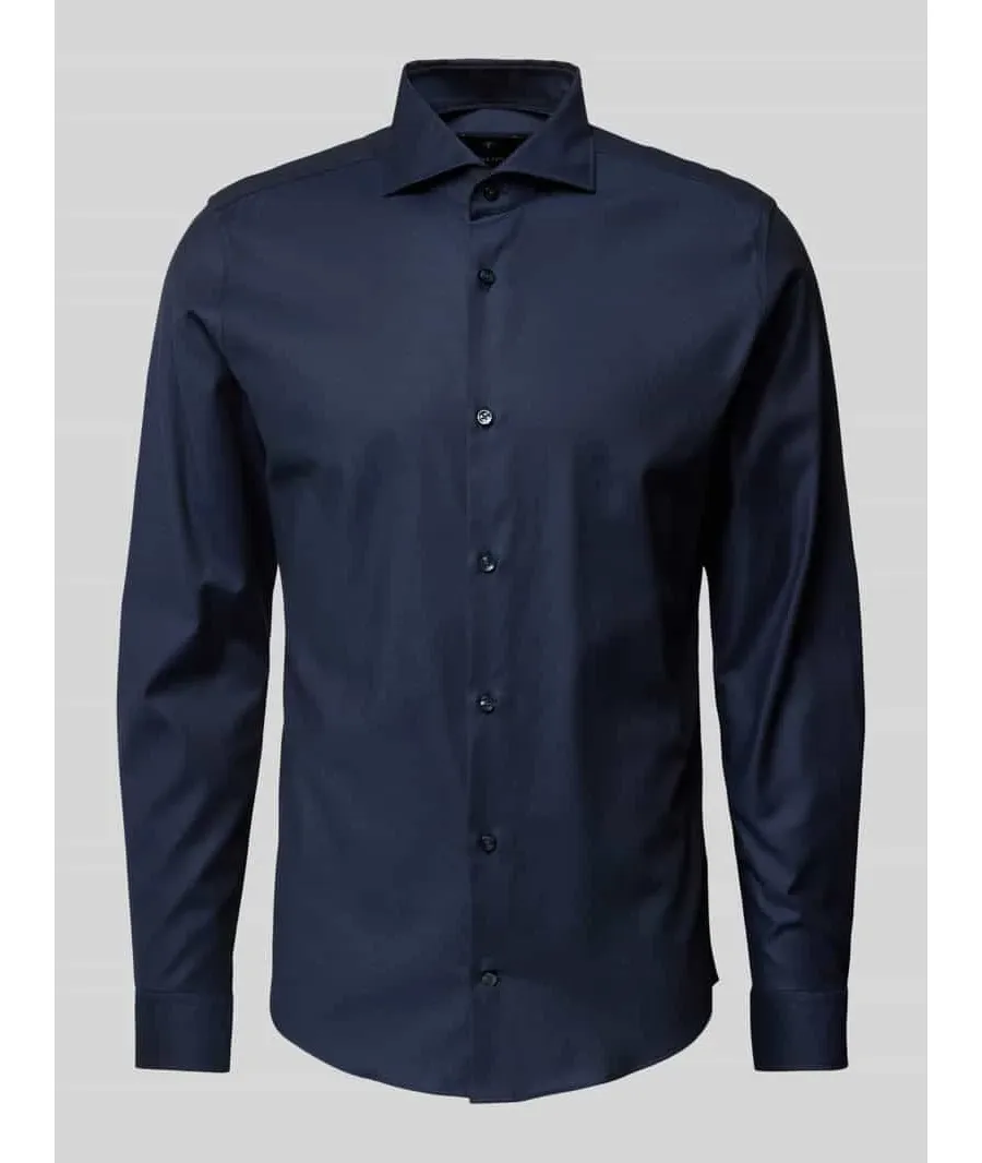 obrazek 1 Koszula biznesowa o kroju slim fit z kołnierzykiem typu cutaway model ‘Pares’