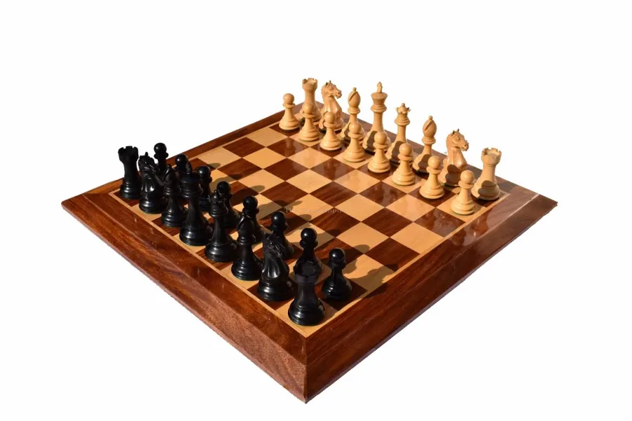 obrazek 1 Zdumiewający asortyment do partii w szachy - The Chess Empire