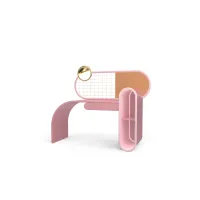 Picture Exclusive pink desk for a child