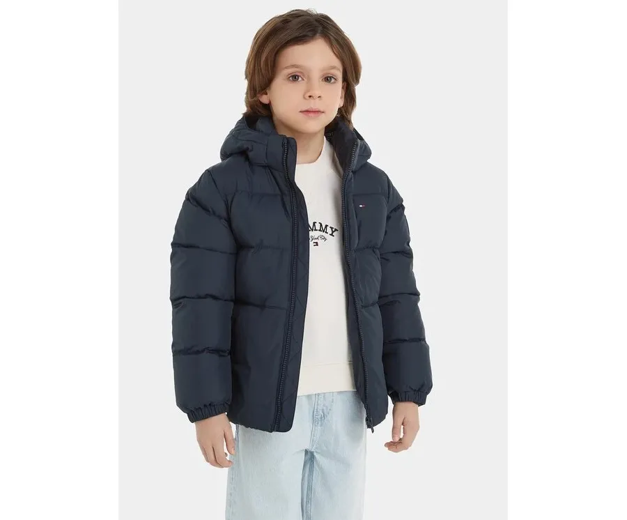obrazek 1 Tommy Hilfiger Kurtka zimowa Essential KB0KB08341 M Granatowy Regular Fit