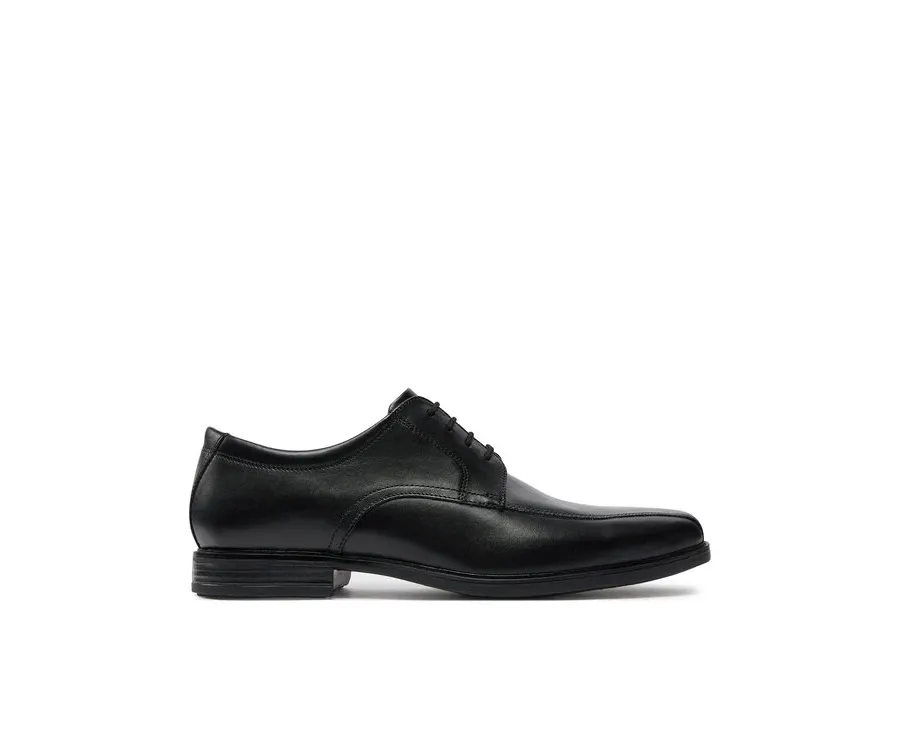obrazek 1 Clarks Półbuty Howard Over 26174925 Czarny